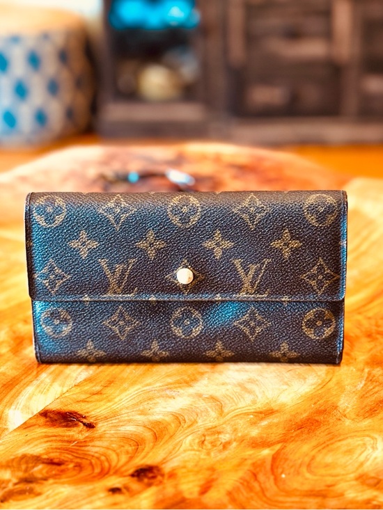 Handbags - Louis Vuitton Monogram Porte
Tresor International Trifold Long
Wallet/